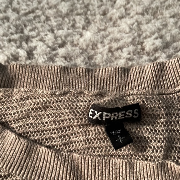 Express sweater - Picture 3 of 3